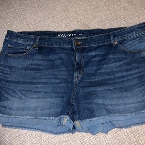 Midi jean shorts